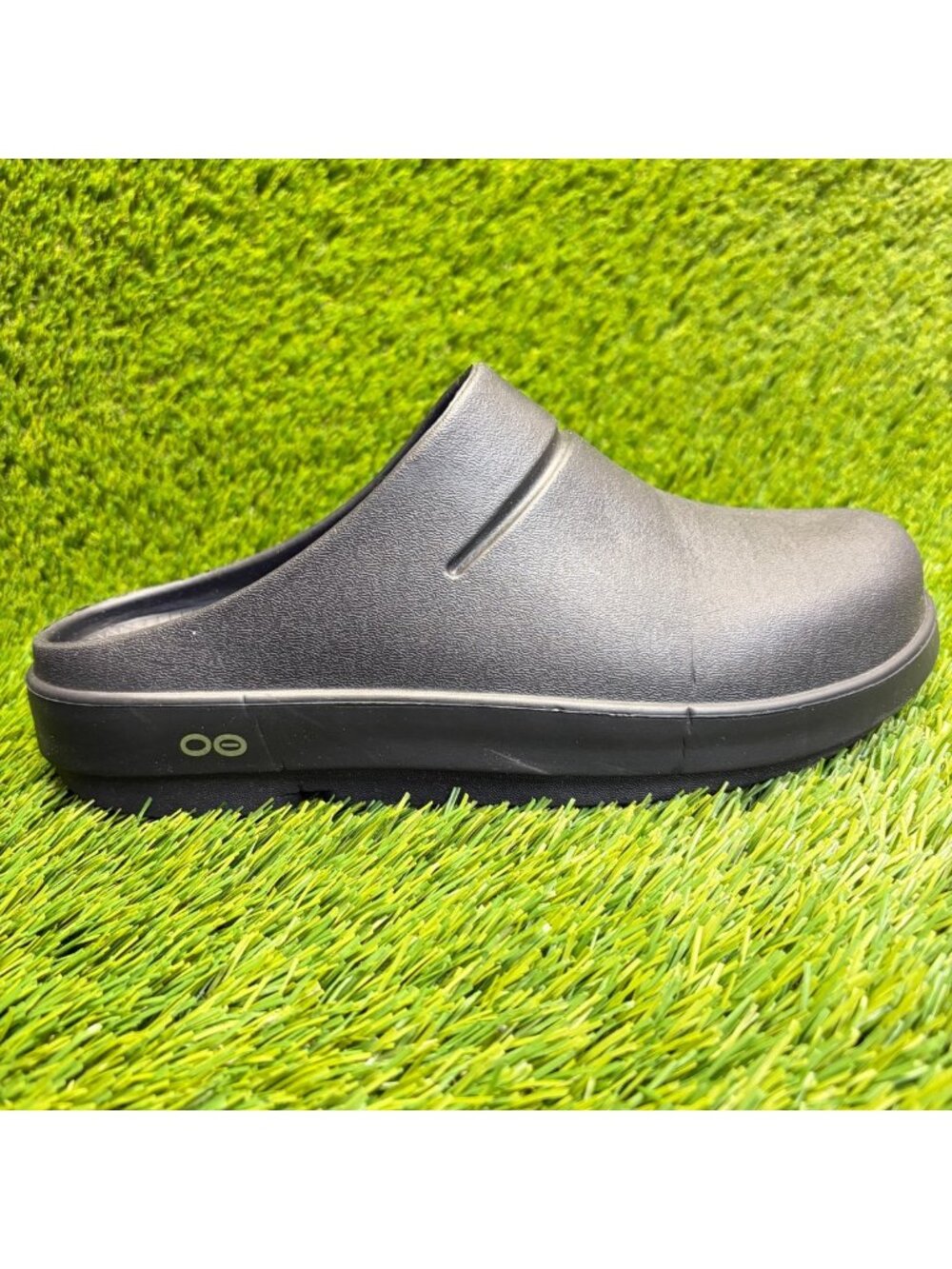 OOFOS OOcloog Clog Womens Size 9 Black Beach Casual Slip On Recovery Shoes